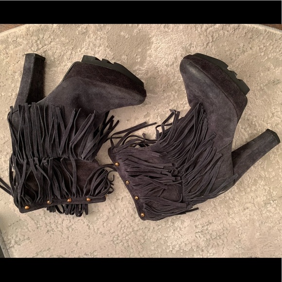 Exe Slouchy short heeled boots - Picture 7 of 7